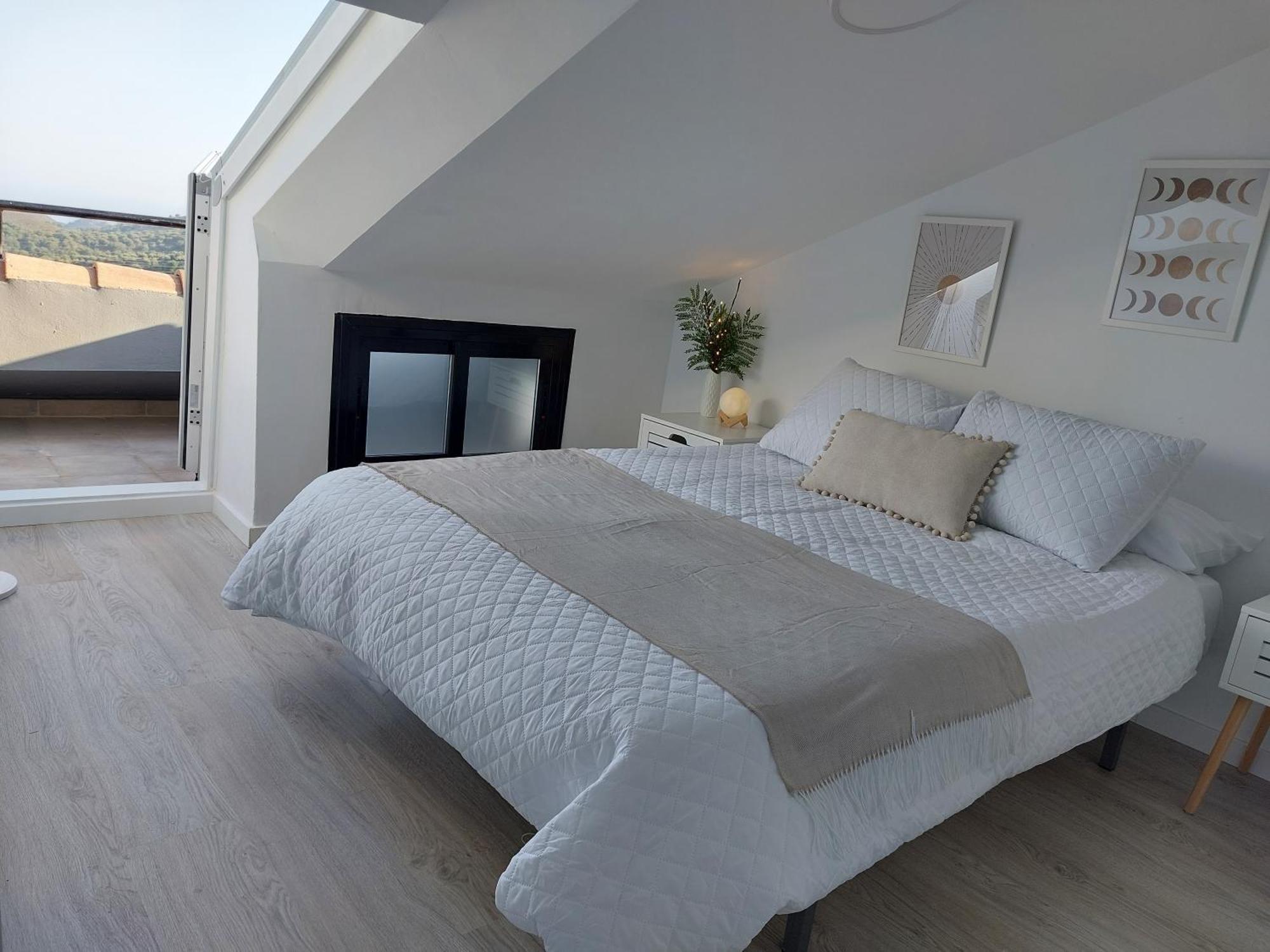 Duplex Bellas Vistas Ojén エクステリア 写真